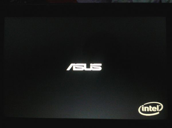 笔记本开机显示器不亮嘟嘟叫两声_笔记本开机显示器不亮_笔记本电脑能开机显示器不亮