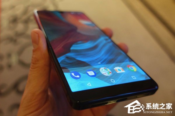 对标小米MIX!Essential手机真机上手图曝光