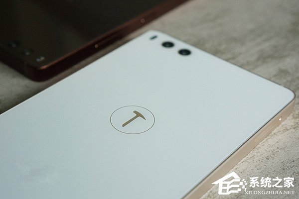 锤子手机坚果Pro浅金+巧克力色开箱图赏