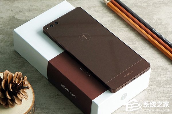 锤子手机坚果Pro浅金+巧克力色开箱图赏