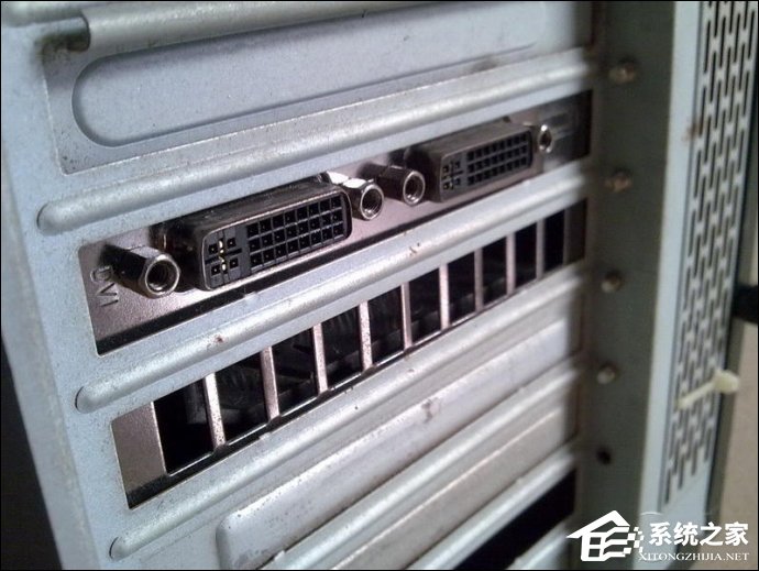 电脑一拖二教程:一台主机两个显示器看电影玩