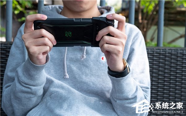 买红魔游戏手机还是黑鲨游戏手机?黑鲨游戏手