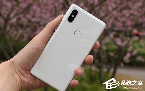 买坚果R1还是小米MIX 2S?小米MIX 2S和坚果