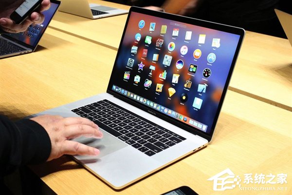 苹果宣布将免费维修2017款MacBook\/Pro的蝶