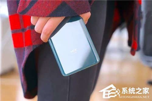 买小米MIX 3还是小米8?小米8和小米MIX 3区别对比
