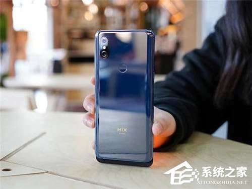 买小米MIX 3还是小米8?小米8和小米MIX 3区别对比