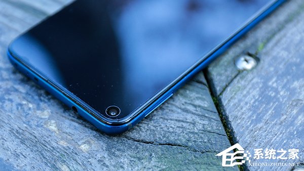 荣耀V20值不值得买?荣耀V20手机外观评测