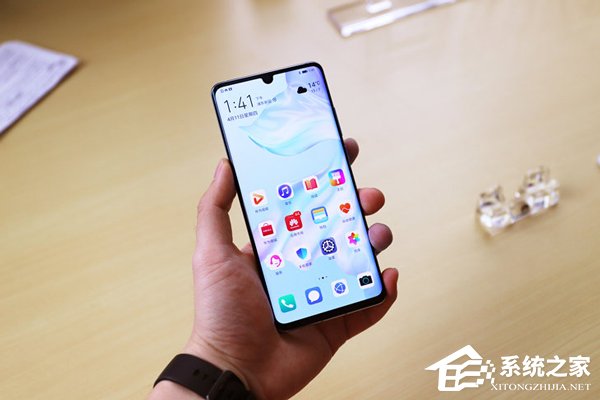 华为P30 Pro值得买吗?华为P30 Pro手机屏幕实