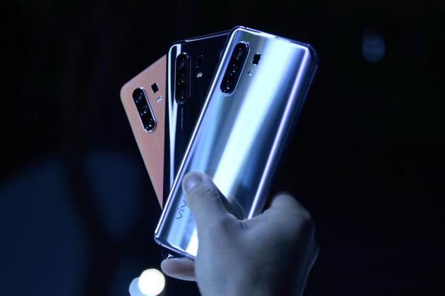 102F535E-0.jpg