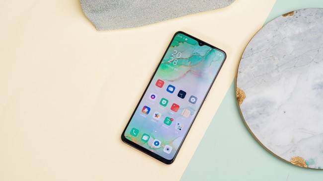 OPPO Reno3好用吗？OPPO Reno3上手体验评测”