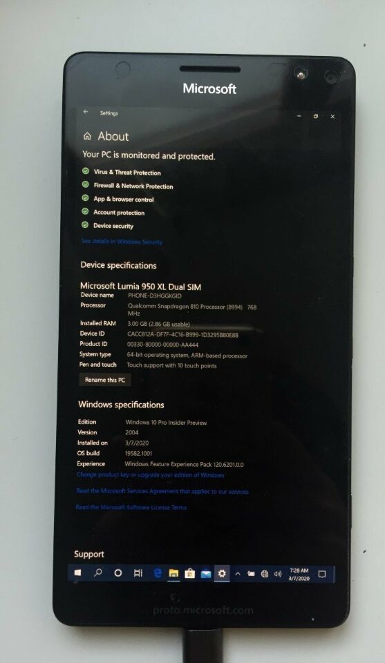 Lumia 950 XL刷入Win10 ARM 19582预览版”