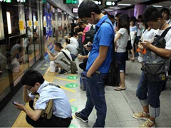 4G�ֻ��������Ϊ����ͷ�塱���ռ�ѡ��