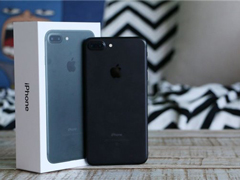 ʦiPhone7 Plus˫ͬһ̱