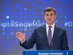 ���Ķ���һ���ۣ���ý��ŷ�˽���6�·�ȡ���ֻ����η�