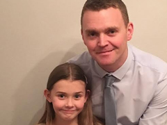 7��Ůͯ������ְ�ȸ裬��CEOƤ�������Ź���