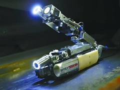 ��Ы�ӡ������˶��չ��ˣ������˵�վ̽��������ͣ��