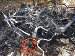 �ɶ������������հ����ƣ��������ӱ��̾�