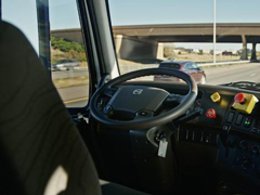 ��ý��Uber��ͨ���ٲý����Waymo����ҵ���ܾ���