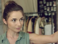 ���԰�ʾ���ݣ�����˹�����ӹ�汻Ӣ������