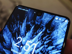 �Ա�С��MIX��Essential�ֻ��������ͼ�ع�