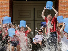 ��Ͱ��ս�������꣺���������Ԫ���κη������ѿ���Ǯ�β�