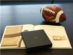 �׾�����С��MIX2��װ�У���ɫ�͵���Լ