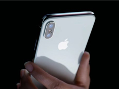 iPhone X������ô����iPhone X��iPhone 8 Plus���նԱ�