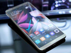 ��ΪMate 10Pro��HTC U11+�ĸ��ã�HTC U11+�ͻ�ΪMate 10Pro�Ա�����