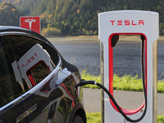 Ա��������˹���ֹ�����Model 3��أ��ٷ�����������ȫ����