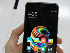 ��ŵ����6�ڶ�������С��5X��С��5X��Nokia 6�ڶ�������Ա�