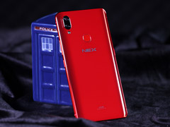 vivo NEXֵvivo NEXֻ
