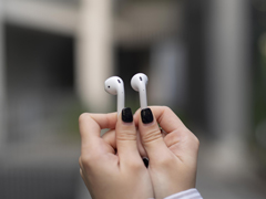 AirPods 2òãAirPods 2