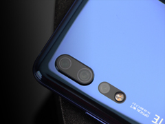 Axon 10 ProպAxon 10 Proʵ