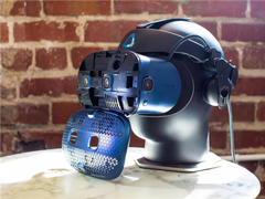HTC Vive CosmosôHTC Vive Cosmos