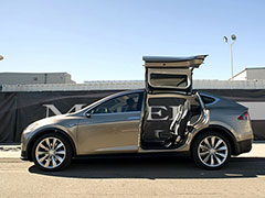 ��˹��Model X��ؤ����Ϯ���ۼ�85��Ԫ