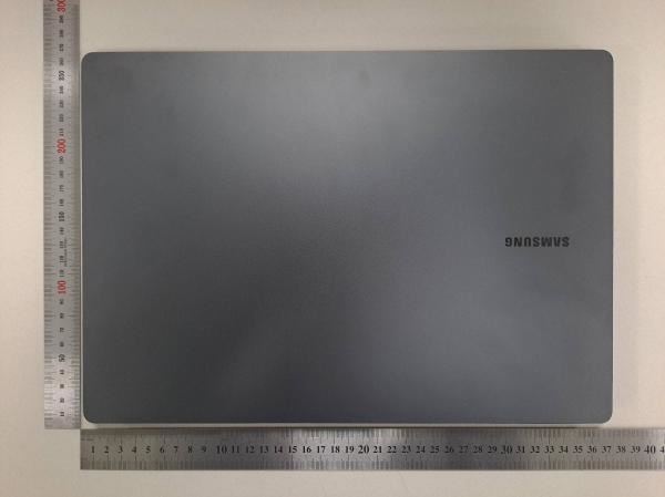  Galaxy Book 3 Ultra ʼǱع⣬ƻMacBook Pro 16 潻